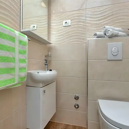 Sun&sea 4 Stars Apartamento Makarska