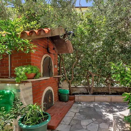 Sun&sea 4 Stars 아파트