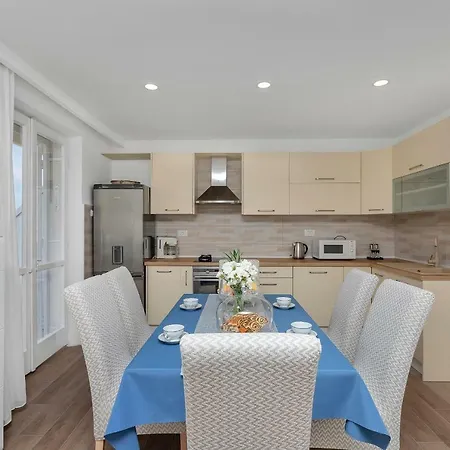 Apartamento Sun&sea 4 Stars Makarska