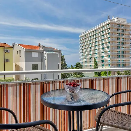 Sun&sea 4 Stars Apartment