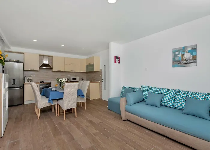 Apartment Sun&sea 4 Stars Makarska