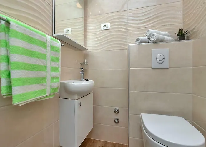 Sun&sea 4 Stars Apartment Makarska